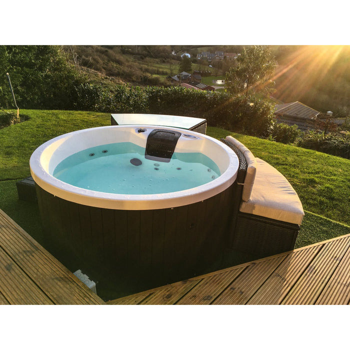 Canadian Spa Company Okanagan 10-Jet 4-Person Hot Tub